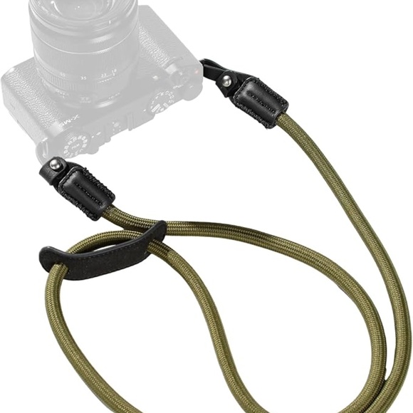 FUJIFILM X100VI Digital Camera (Black) Japan Model Plus Accessories - Picture 4 of 10